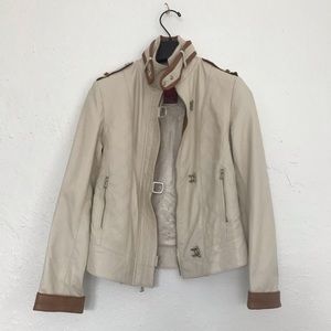 100% beautiful Italian leather jacket